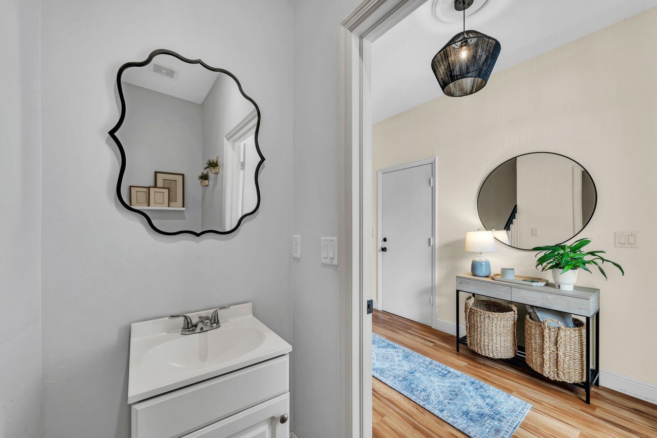 6086 Seminole Gardens Circle, Riviera Beach, FL 33418 Photo