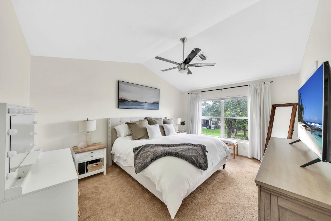 6086 Seminole Gardens Circle, Riviera Beach, FL 33418 Photo