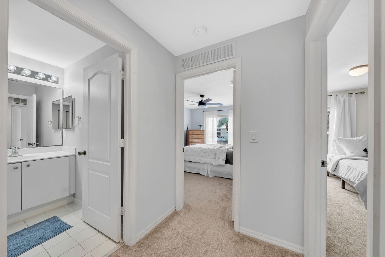 6086 Seminole Gardens Circle, Riviera Beach, FL 33418 Photo