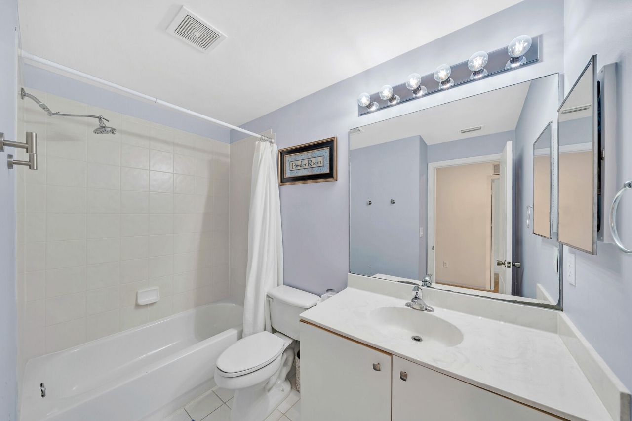 6086 Seminole Gardens Circle, Riviera Beach, FL 33418 Photo