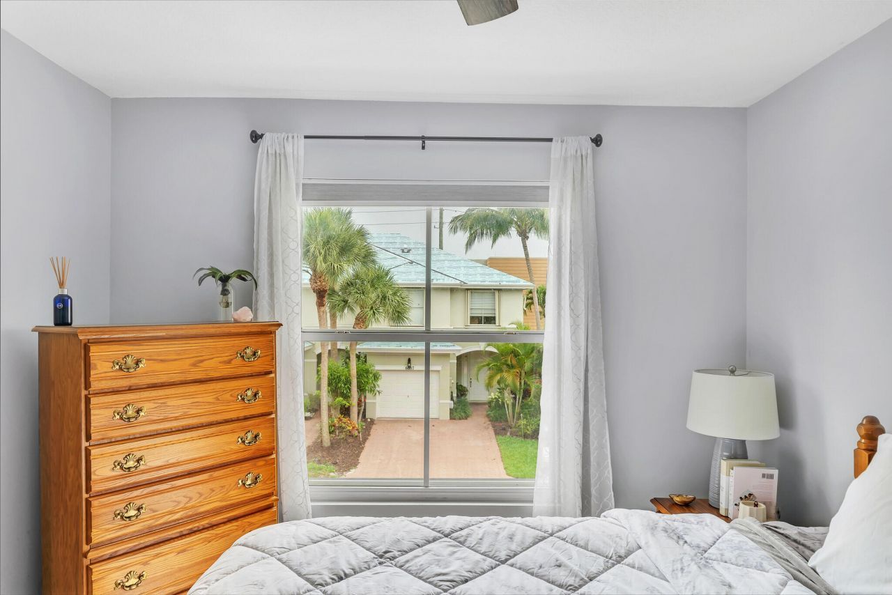 6086 Seminole Gardens Circle, Riviera Beach, FL 33418 Photo