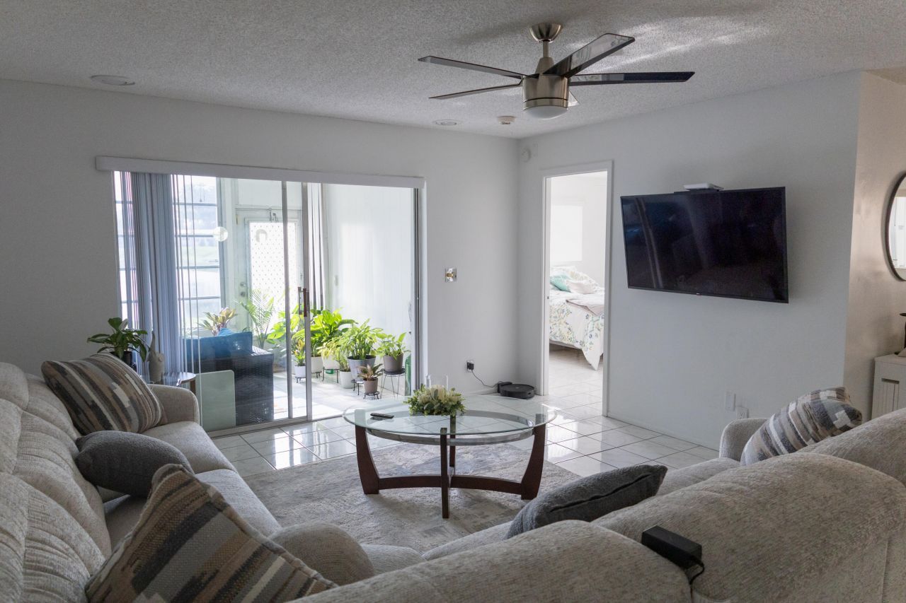 106 Lake Helen Drive, West Palm Beach, FL 33411 Photo