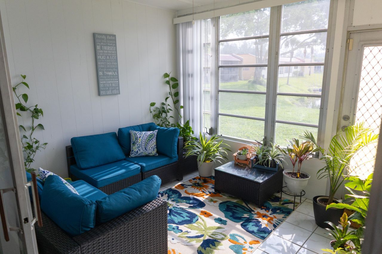 106 Lake Helen Drive, West Palm Beach, FL 33411 Photo