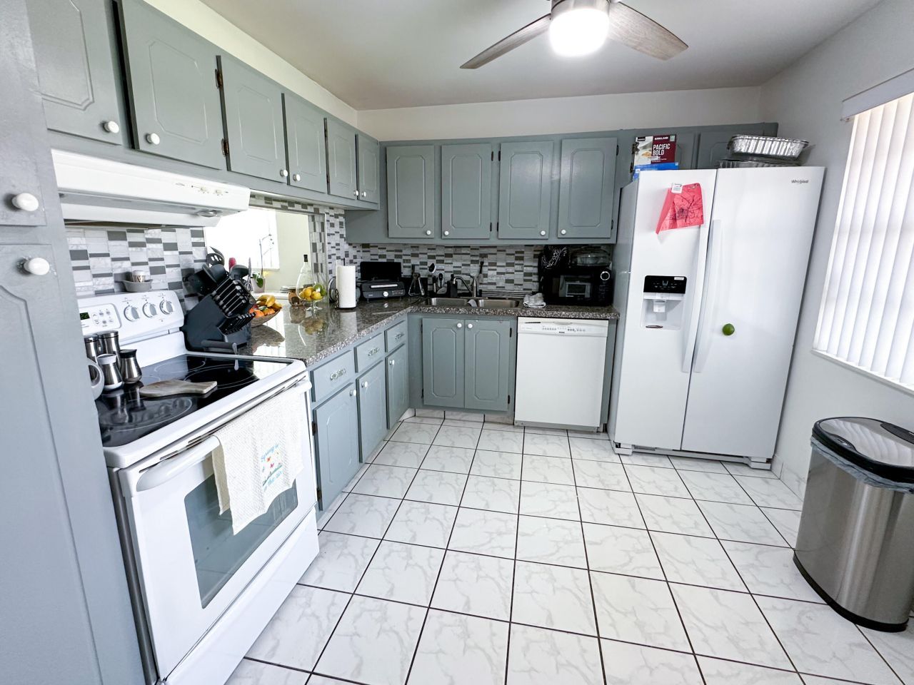 106 Lake Helen Drive, West Palm Beach, FL 33411 Photo
