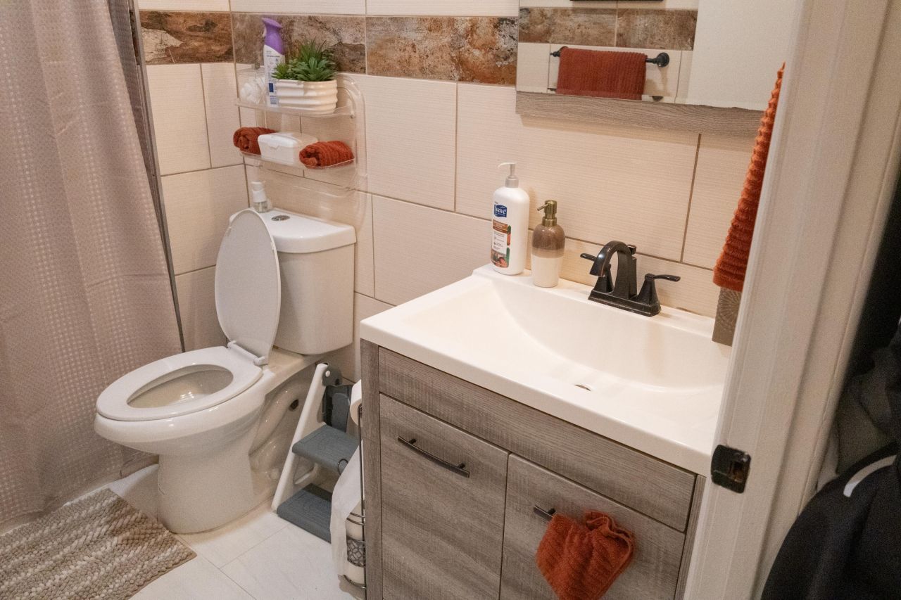 106 Lake Helen Drive, West Palm Beach, FL 33411 Photo