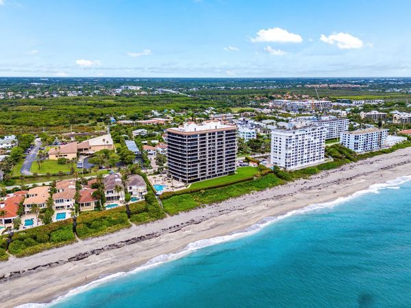 800 Ocean Drive, Unit 204, Juno Beach, FL 33408