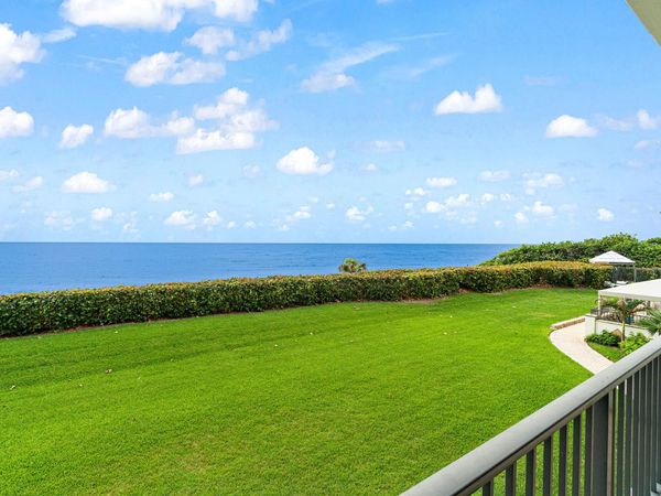 800 Ocean Drive, Unit 204, Juno Beach, FL 33408