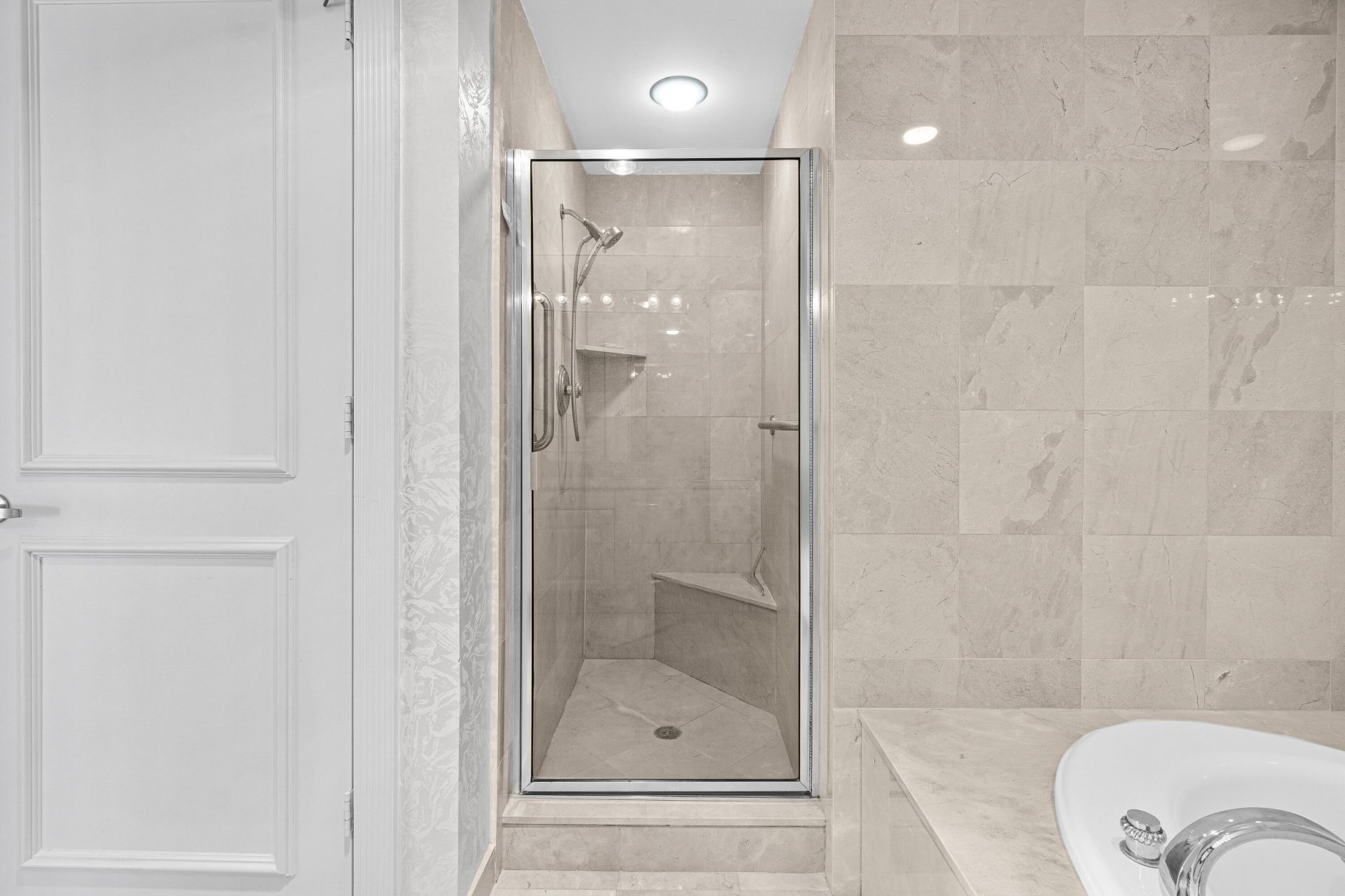 800 Ocean Drive, Unit 204, Juno Beach, FL 33408 Photo