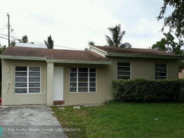 6441 SW 16th St, Pompano Beach, FL 33068