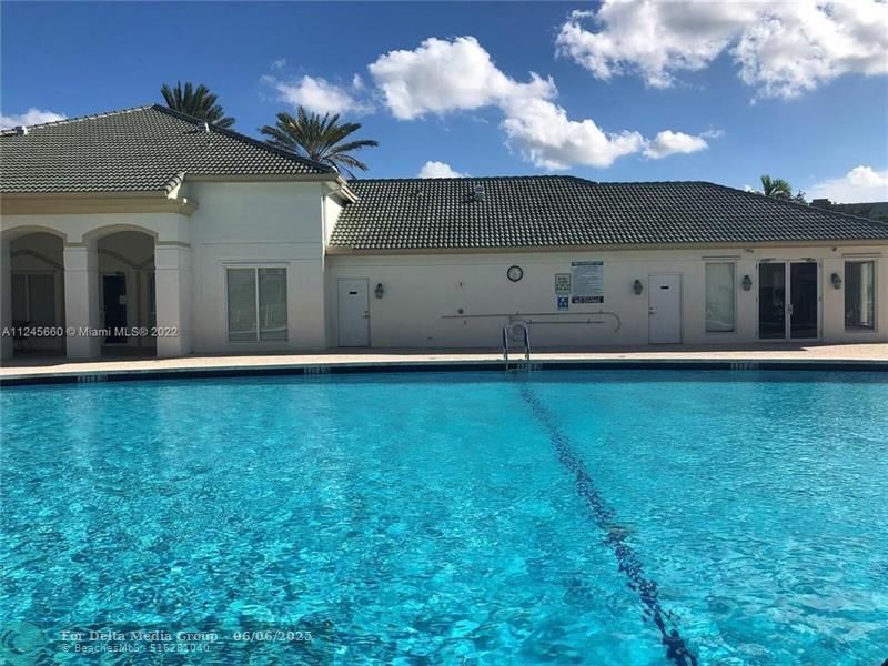 7611 Southampton Terrace, Unit 405A, Tamarac, FL 33321 Photo
