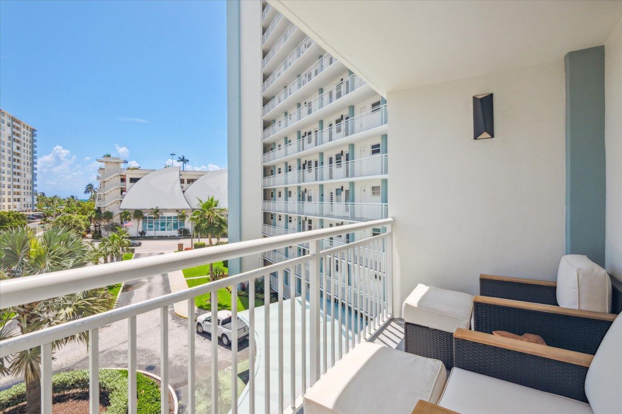 201 N Ocean Boulevard, Unit 410, Pompano Beach, FL 33062 Photo