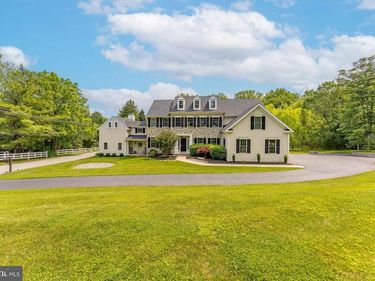 975 S WATERLOO ROAD, DEVON, PA 19333