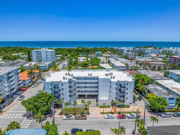 7921 Byron Ave, Unit 407, Miami Beach, FL 33141