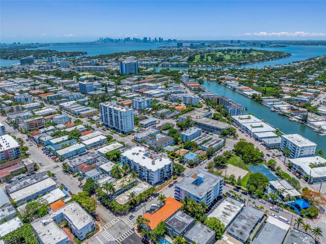 7921 Byron Ave, Unit 407, Miami Beach, FL 33141 Photo