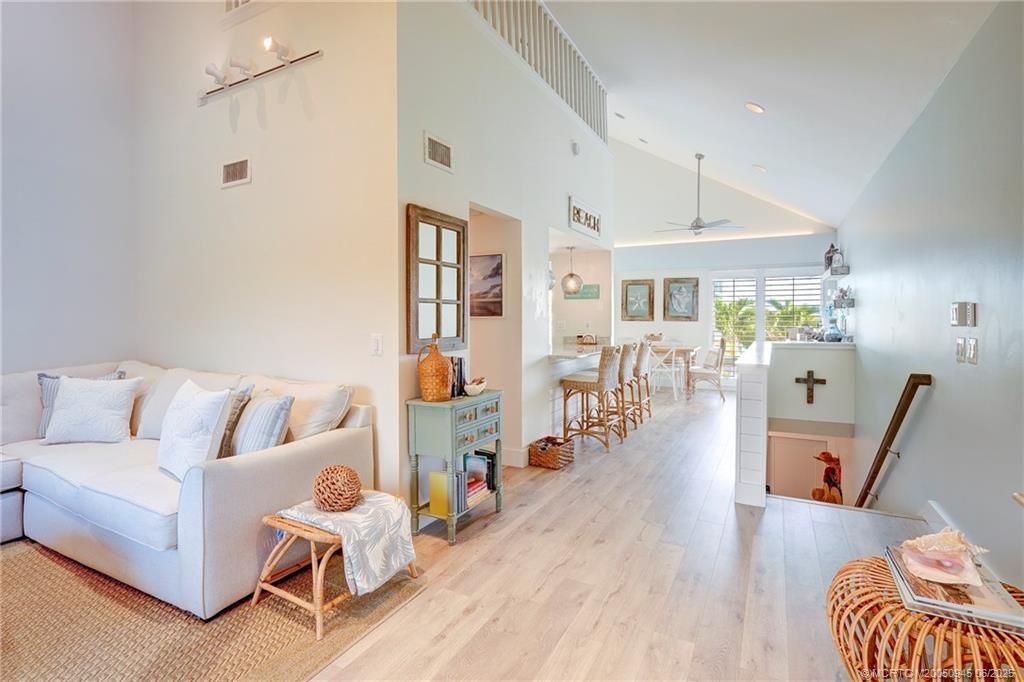 245 NE Macarthur Boulevard, Unit 11, Stuart, FL 34996 Photo