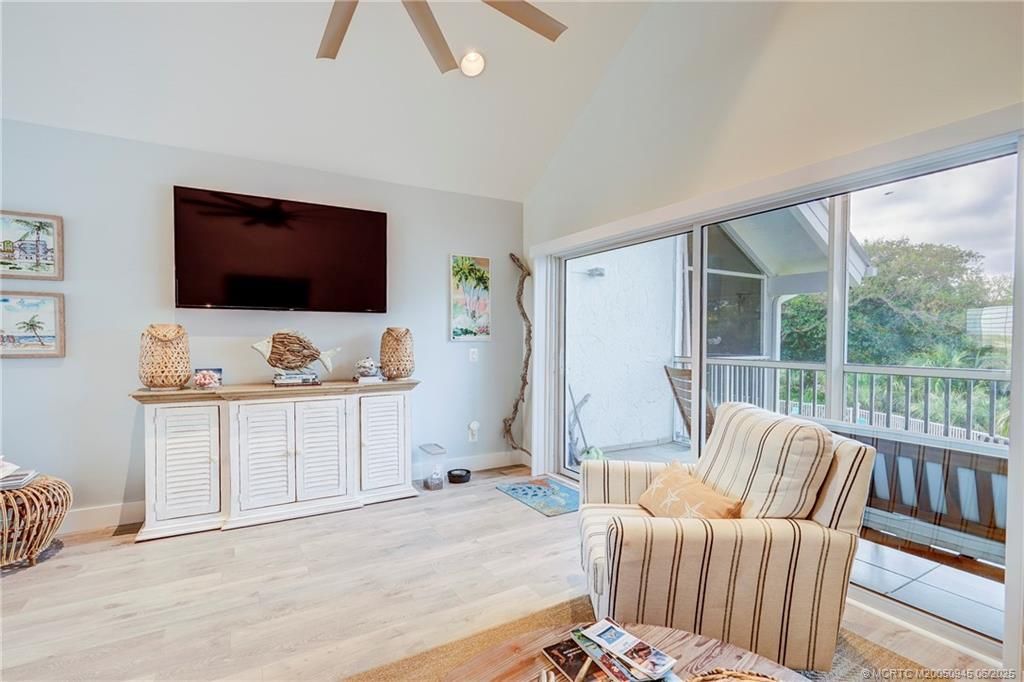 245 NE Macarthur Boulevard, Unit 11, Stuart, FL 34996 Photo