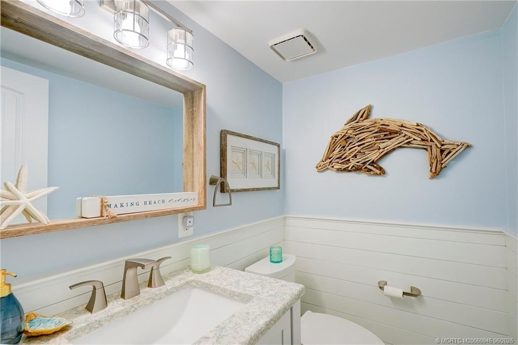 245 NE Macarthur Boulevard, Unit 11, Stuart, FL 34996 Photo