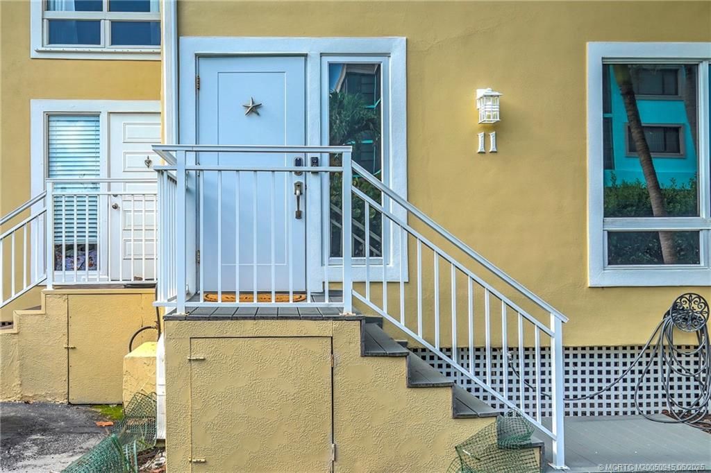 245 NE Macarthur Boulevard, Unit 11, Stuart, FL 34996 Photo