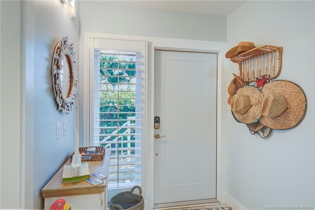 245 NE Macarthur Boulevard, Unit 11, Stuart, FL 34996 Photo