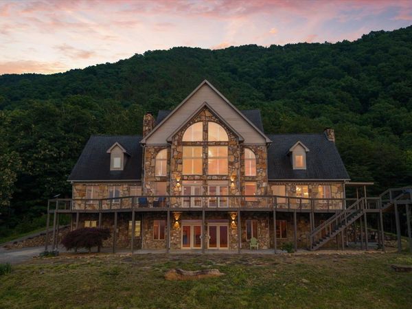 3771 Eagle Ridge Rd, Maryville, TN 37803