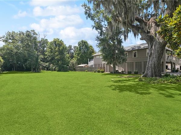 WILKINSON Street, Mandeville, LA 70448
