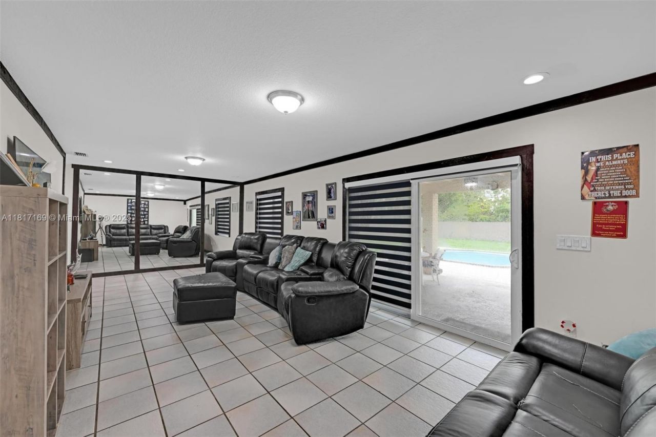 30930 SW 190th Ave, Homestead, FL 33030 Photo