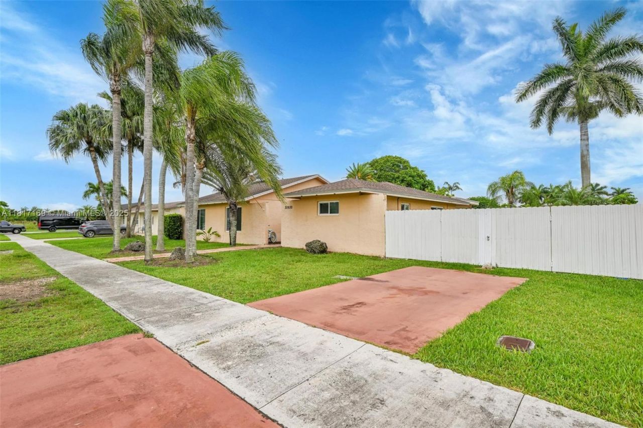 30930 SW 190th Ave, Homestead, FL 33030 Photo