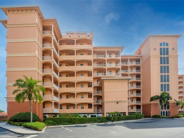 530 S GULFVIEW BOULEVARD, Unit 203, CLEARWATER BEACH, FL 33767