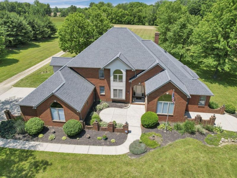 7922 Hazelton-Etna Road SW, Pataskala, OH 43062 Photo 3