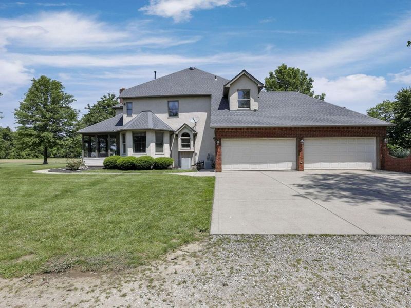 7922 Hazelton-Etna Road SW, Pataskala, OH 43062 Photo 4