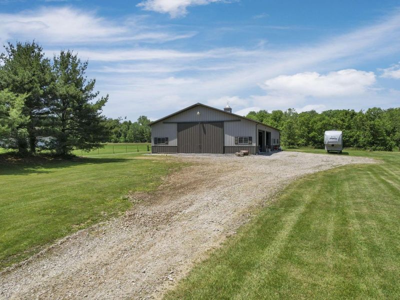 7922 Hazelton-Etna Road SW, Pataskala, OH 43062 Photo 6