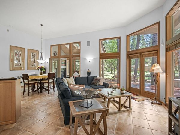 18160 Mt. Baker Lane, Unit 1, Sunriver, OR 97707