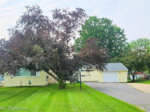 7257 Miller Road, Swartz Creek, MI 48473