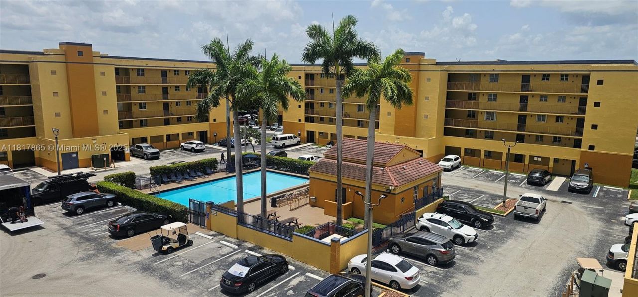 14921 SW 82nd Ln, Unit 19-508, Miami, FL 33193 Photo