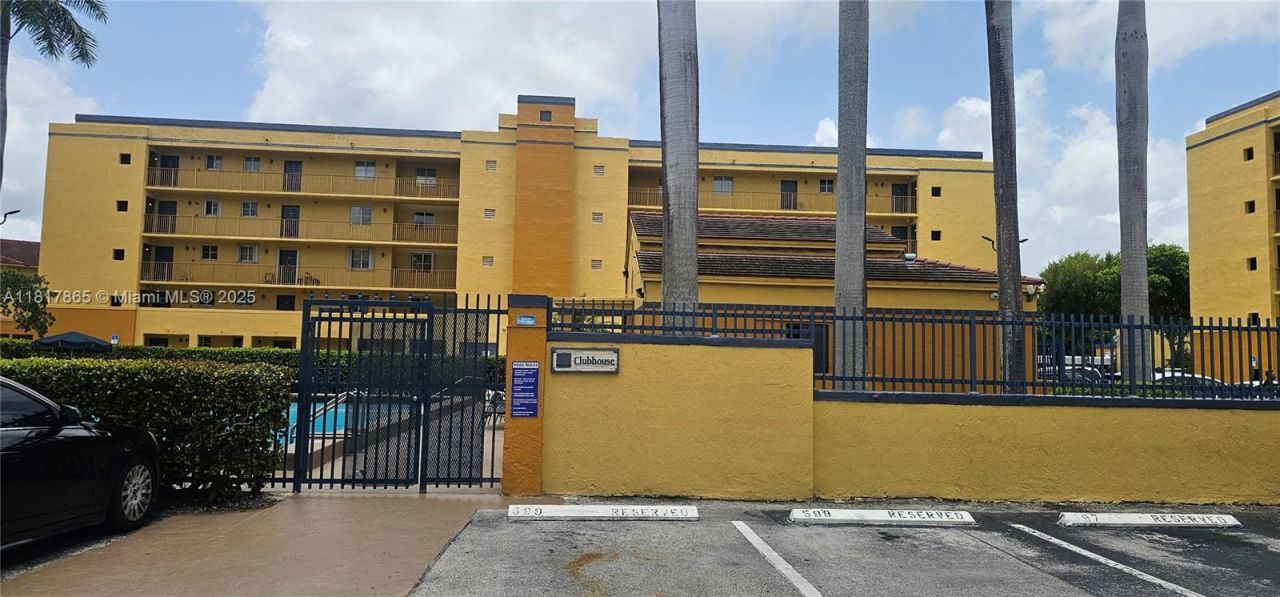 14921 SW 82nd Ln, Unit 19-508, Miami, FL 33193 Photo
