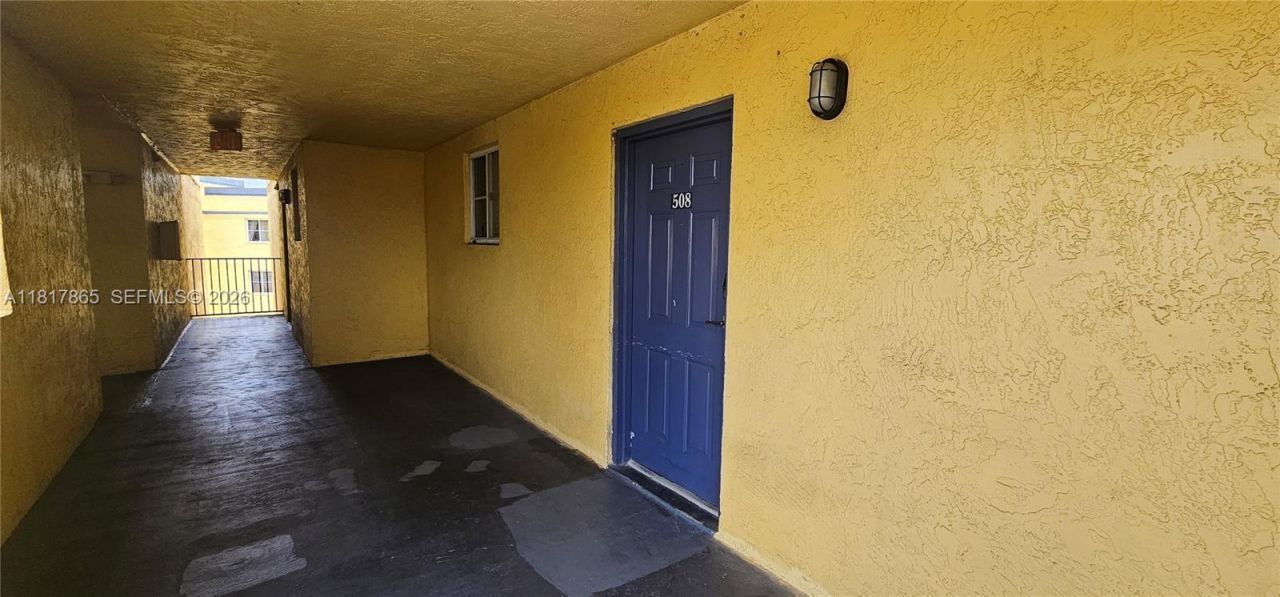 14921 SW 82nd Ln, Unit 19-508, Miami, FL 33193 Photo