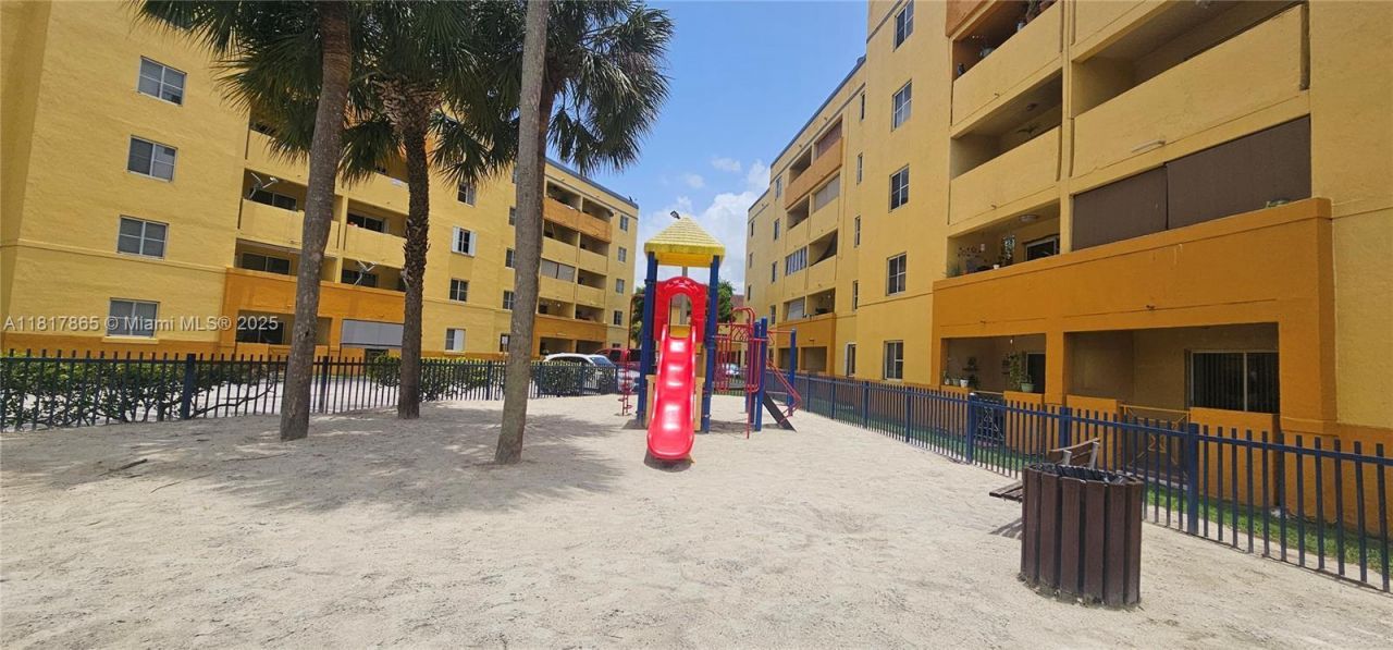 14921 SW 82nd Ln, Unit 19-508, Miami, FL 33193 Photo