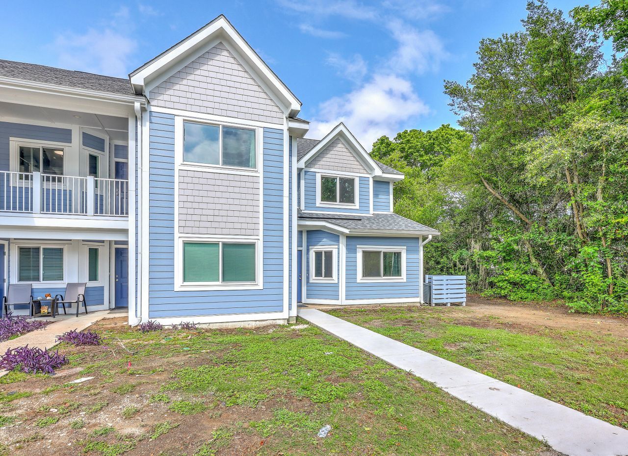 851 Sandlake Drive Photo 18