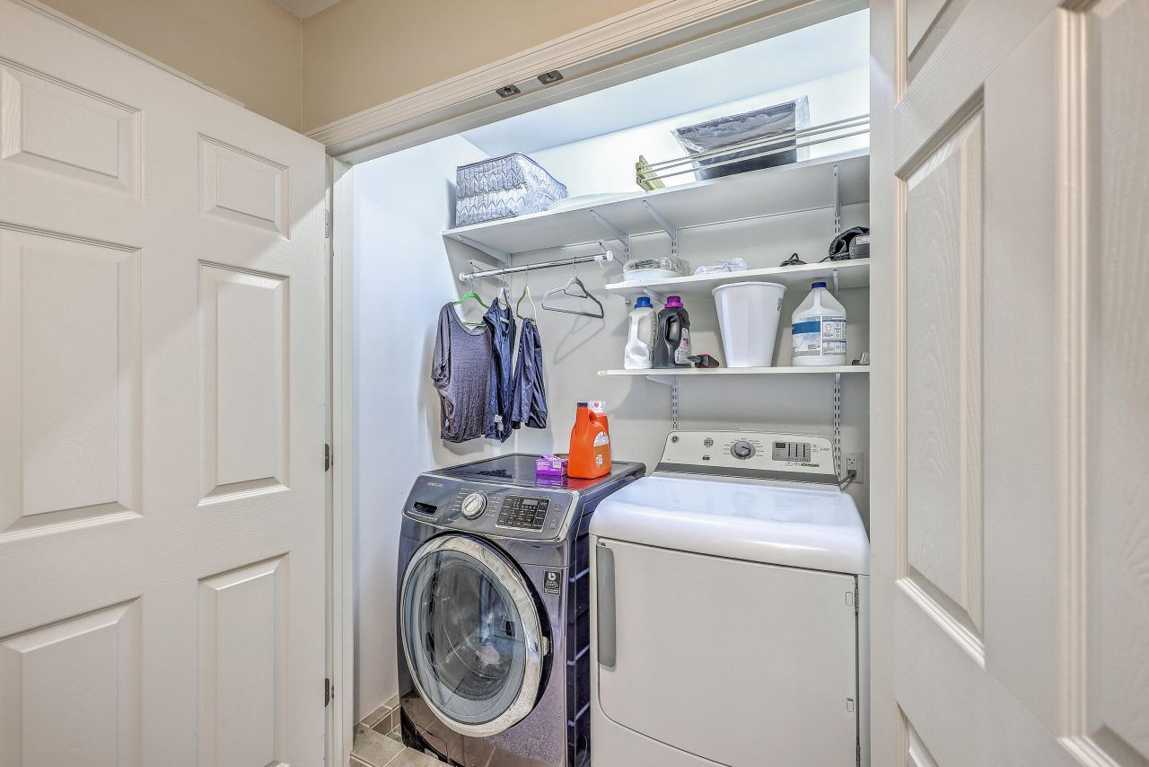 851 Sandlake Drive Photo 27