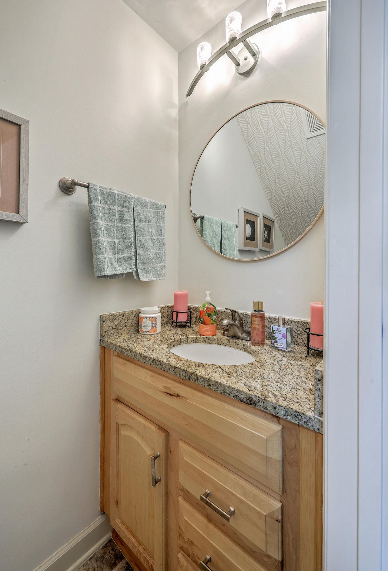 851 Sandlake Drive Photo 7