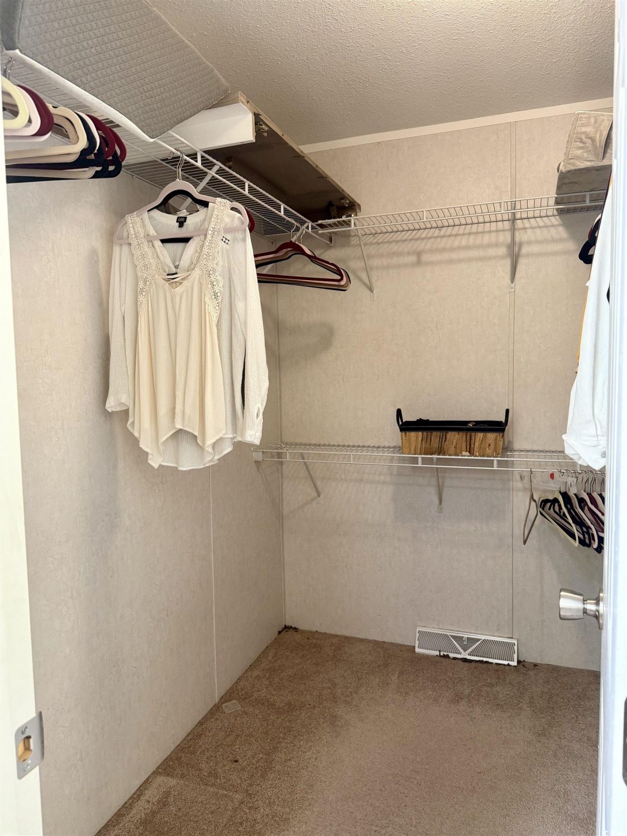 216 Walden Lake Rd. Photo 17