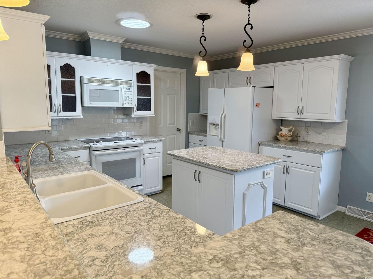 216 Walden Lake Rd. Photo 8