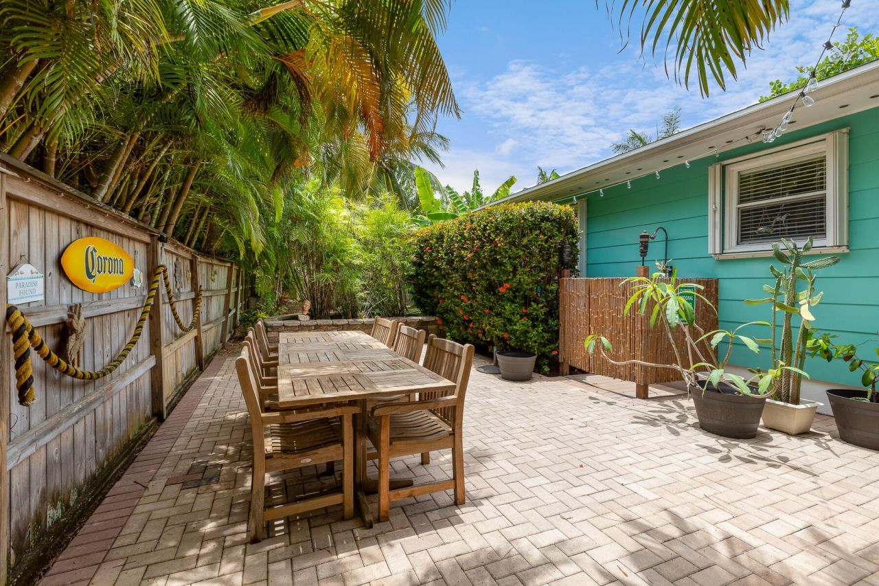 180 Sugarloaf Drive, Sugarloaf, FL 33042 Photo