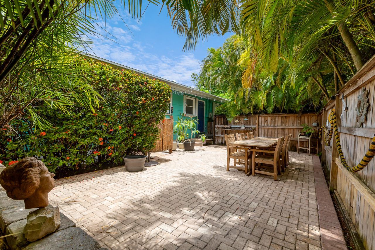 180 Sugarloaf Drive, Sugarloaf, FL 33042 Photo