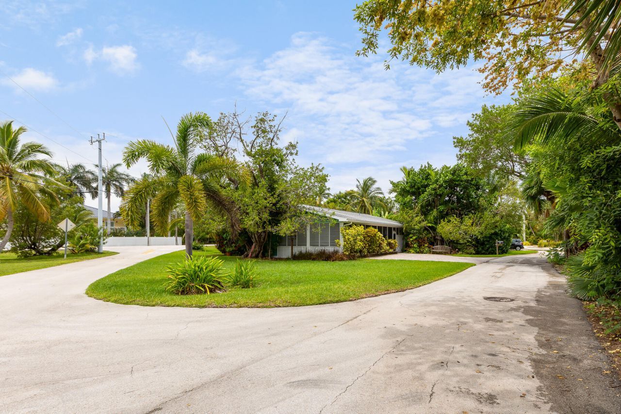 180 Sugarloaf Drive, Sugarloaf, FL 33042 Photo