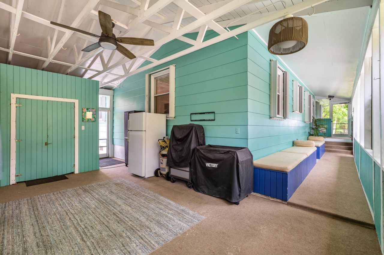 180 Sugarloaf Drive, Sugarloaf, FL 33042 Photo