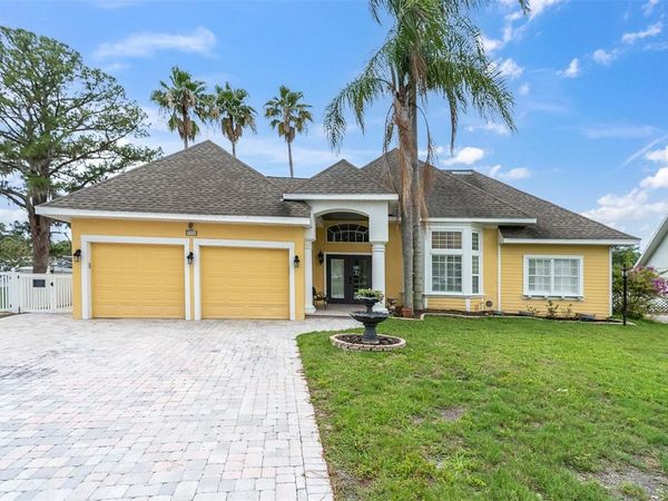 5440 MANATEE POINT DRIVE, NEW PORT RICHEY, FL 34652
