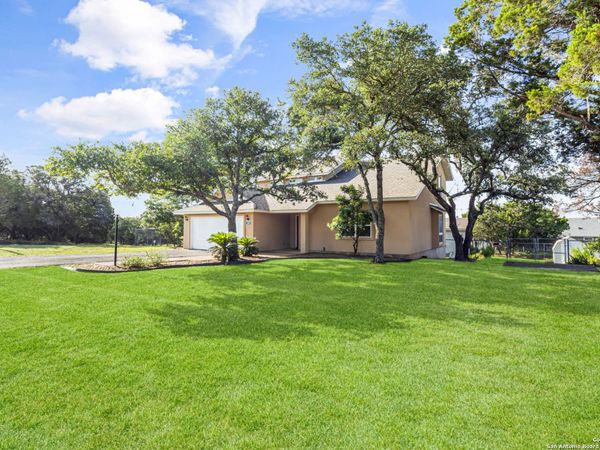 890 Live Oak, Spring Branch, TX 78070