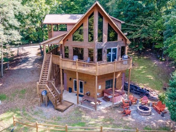 192 Oak Ridge Way, Morganton, GA 30560