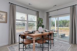 1026 Carolina Way photo 4